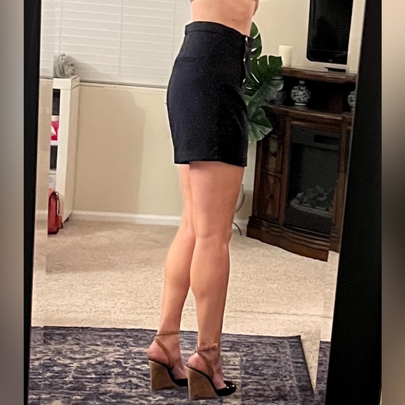 NWOT H&M Sailor Style Buttoned High Waisted Shorts - Picture 3 of 8